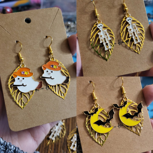 Halloween theme earrings